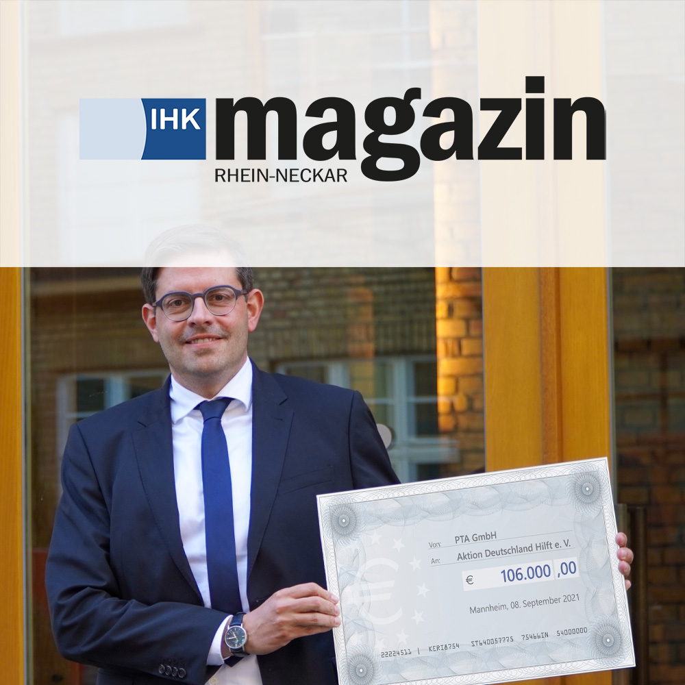 IHK Magazin Rhein-Neckar Logo über Dr. Tim Walleyo mit einem Scheck